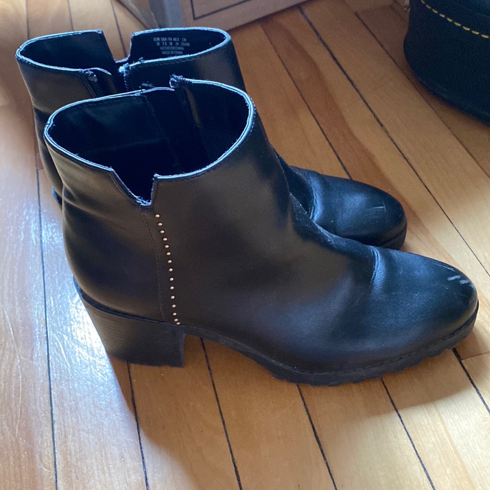 Black boots